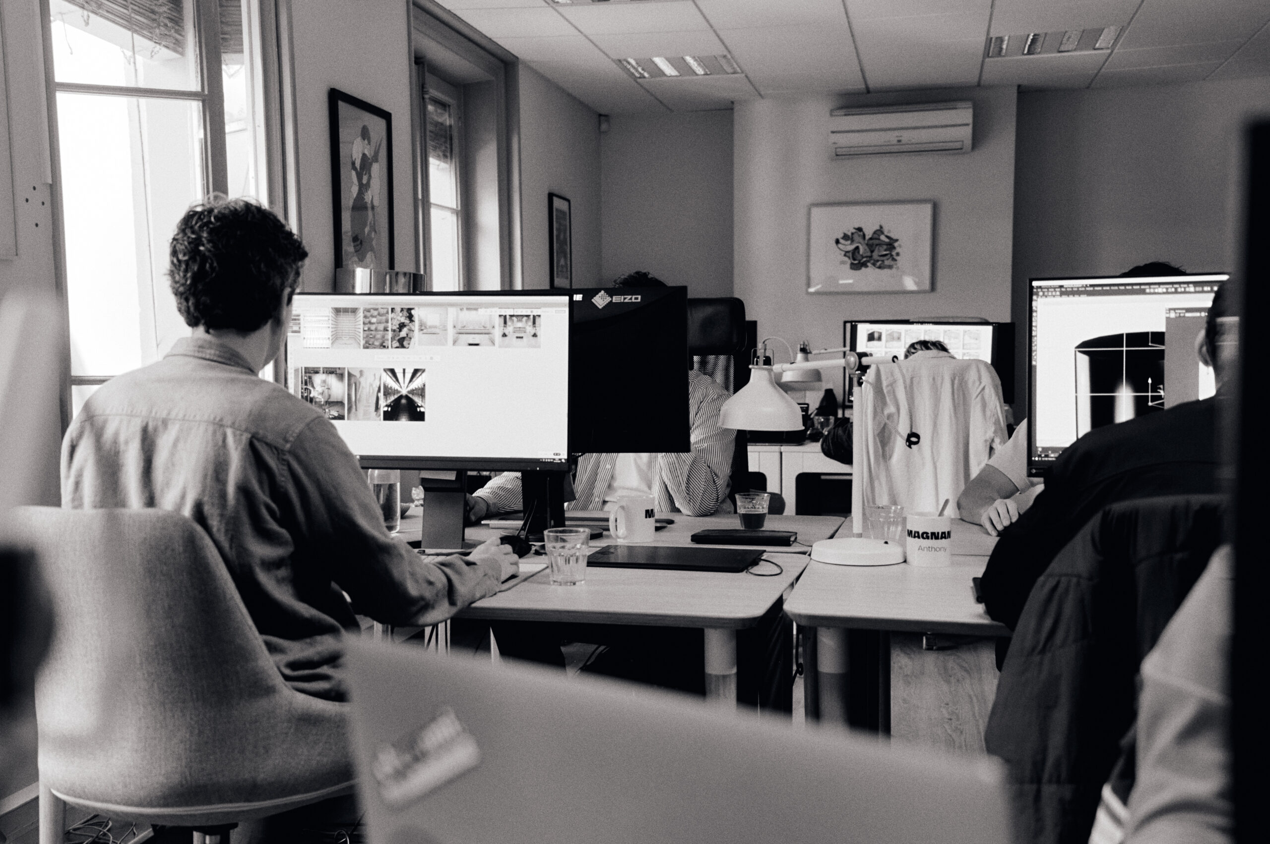 Magnane est un studio créatif spécialisé dans les images fixes et de films en 3D.